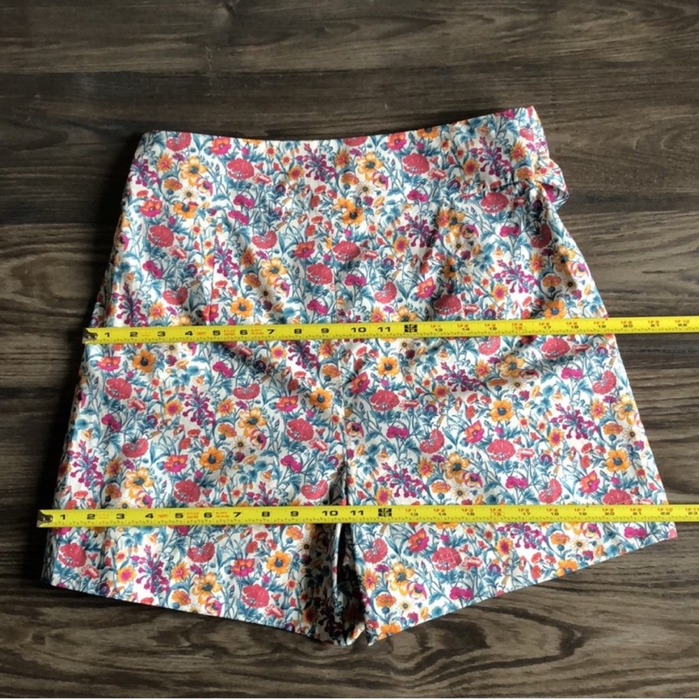 Antonio Melani Dawson High-Waisted Shorts with Tie - Picture 14 of 14
